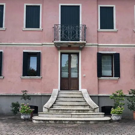 شقة Trevisi - Apartment-free Parking تريفيزو