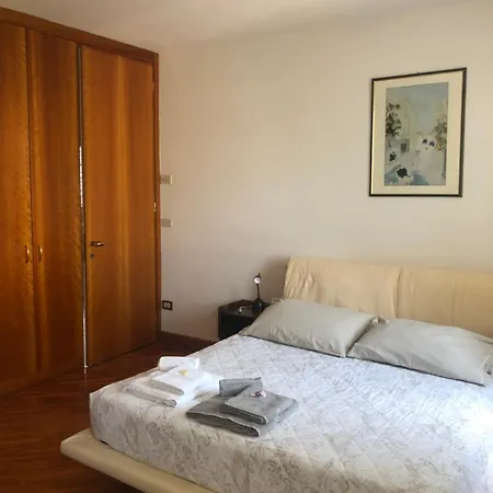 Trevisi - Apartment-free Parking