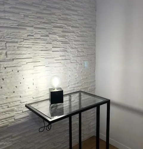 Trevisi - Apartment-free Parking شقة *