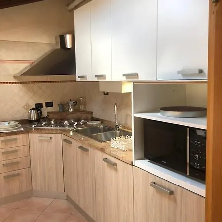 Trevisi - Apartment-free Parking טרוויסו