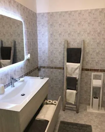 Trevisi - Apartment-free Parking 아파트